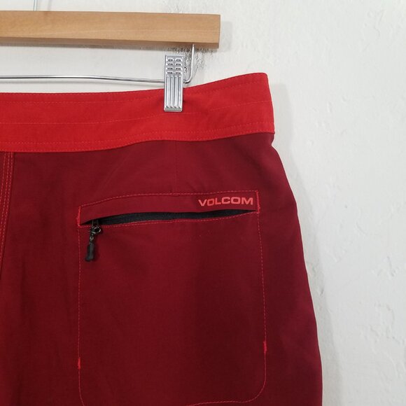 Volcom Men's Shorts Red Size 36 - Picture 5 of 6
